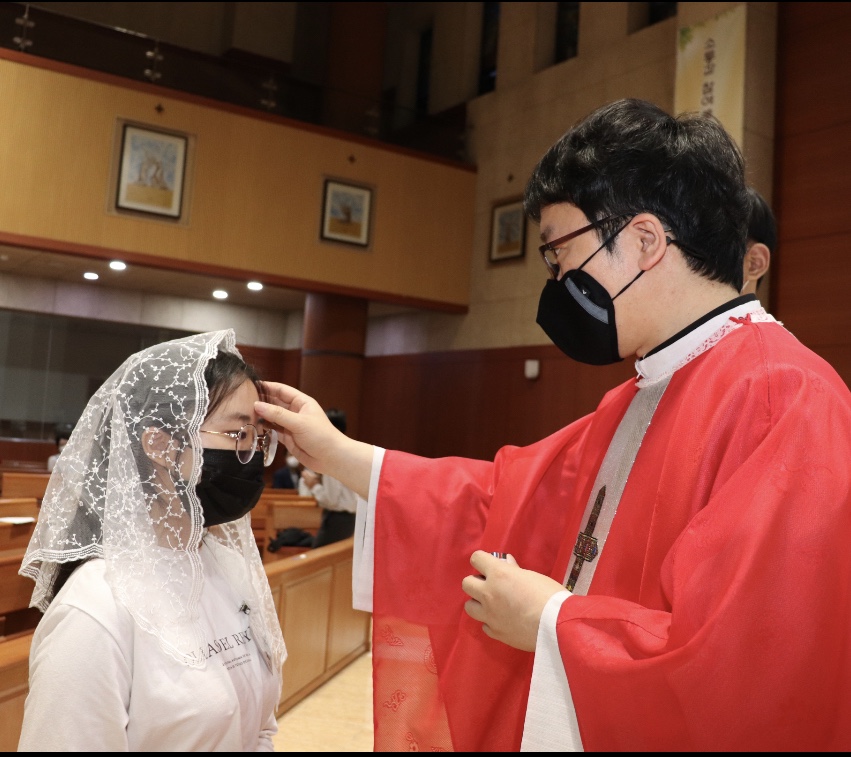 견진4.jpg : 2021.5.23 중고등부 견진성사