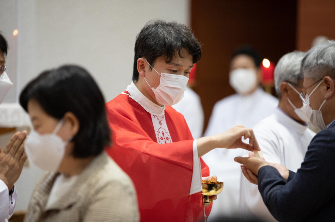 IMG_4397.jpg : 성령 강림 대축일 미사 및 견진 세례식(2022. 6. 5)