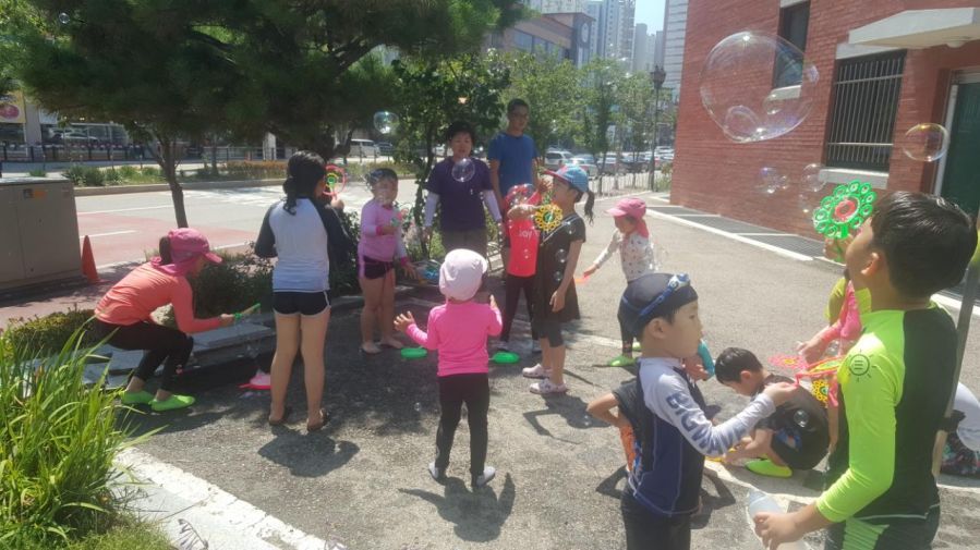 BandPhoto_2018_07_24_14_14_54.jpg : 2018년 7월 21일 초등부 저학년 여름신앙학교